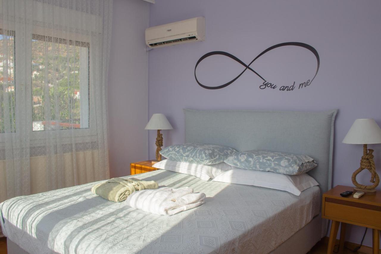 Luxury Seaview Apartment By The Sea Saronida Dış mekan fotoğraf