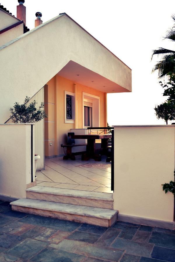 Luxury Seaview Apartment By The Sea Saronida Dış mekan fotoğraf